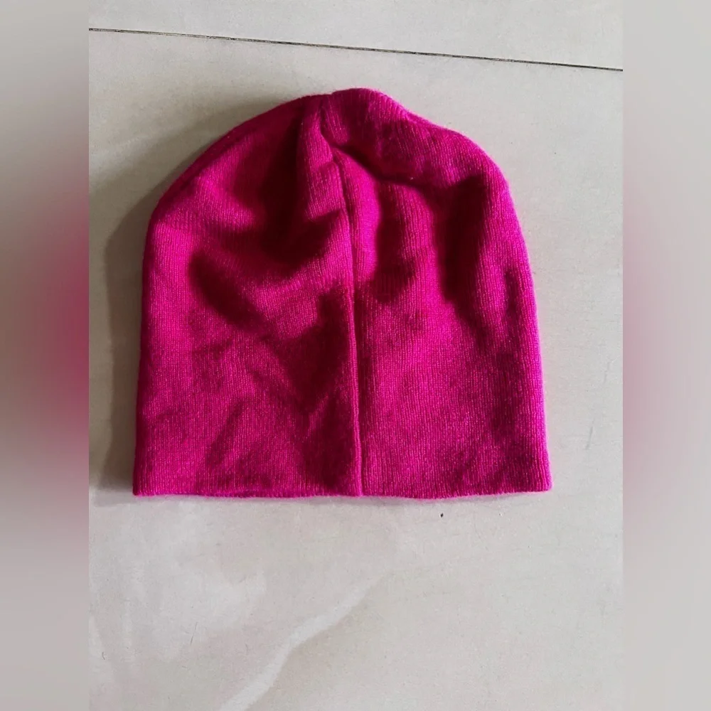 Súper Girl Pink Beanie (Pre-Owned) winter Hat